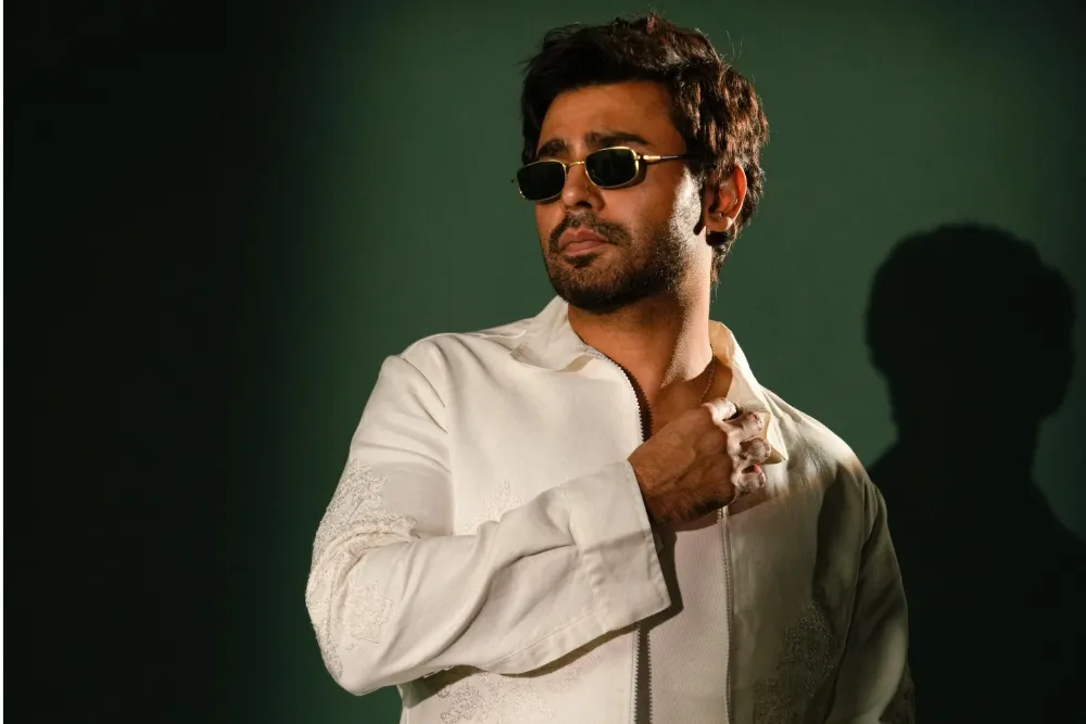 Farhan Saeed Calls Out Men’s Behaviour and Advises Women to Prioritise Themselves