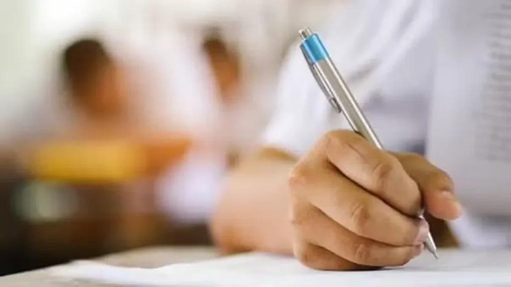 Punjab Considers Extending PECTAA Exams to Private Schools
