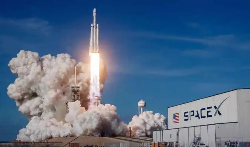 SpaceX Briefly Overtakes Amazon in Market Value