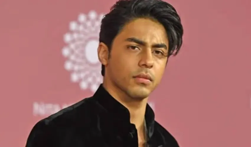 Aryan Khan Sparks Dating Rumours After London Outing With Vini Takyar