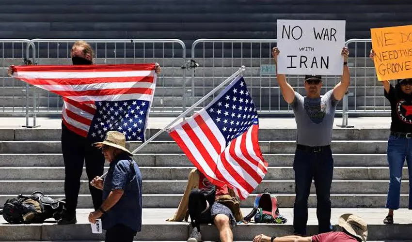 Reuters Poll: Only One in Three Americans Support Iran War