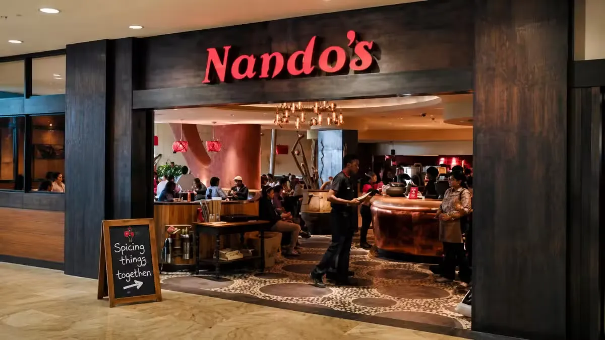 Viral Video Shows Rat Inside Nando’s Faisalabad Branch, Raising Hygiene Concerns