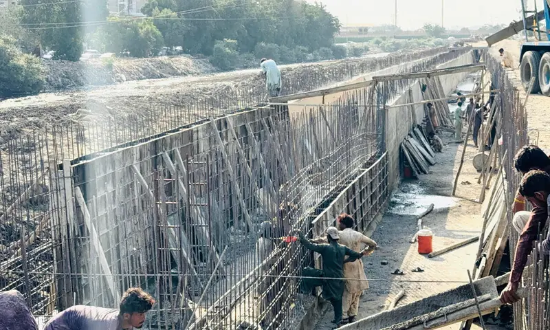 Khiyam Canal Restoration in Clifton to Finish in Two Months