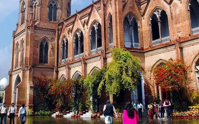 Boys Banned From Standing Outside Girls’ Colleges and Universities