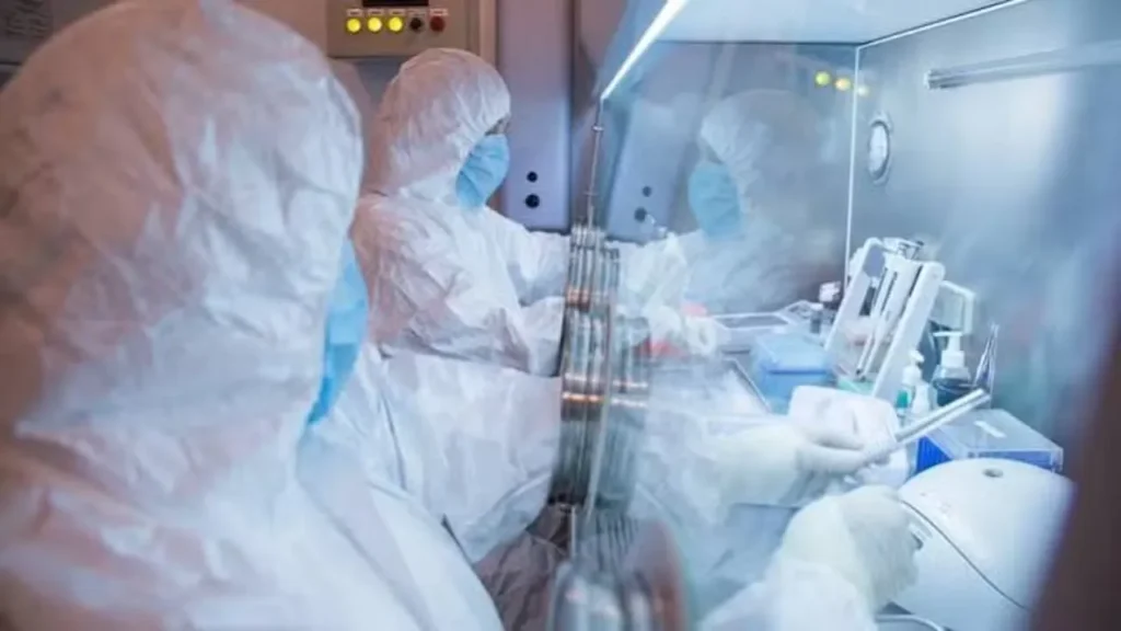 Russia Says No Epidemic Risk After Plague Lab Worker Dies in Siberia