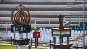 Ayushmann Khurrana, Sara Ali Khan Trolled at Wagah Border