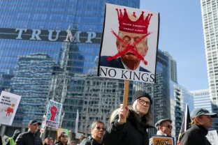 'No Kings' protests sweep US cities against Trump administration