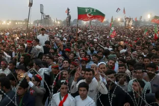 PTI Postpones Islamabad Long March From Sept 27 to Oct 4