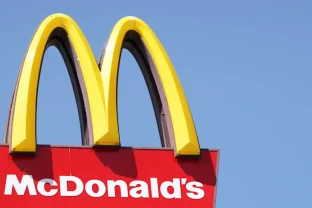 McDonald’s Launches New Refreshers & Crafted Sodas Starting May 6