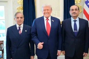 Donald Trump calls PM Sharif, CDF Munir "two great personalities"