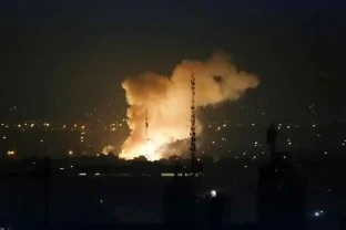 Explosions Rock Bandar Abbas as US Confirms Defensive Strikes in Iran