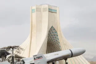 Zelenskiy Claims Russia Is Supplying Shahed Drones to Iran for US, Israel Attacks